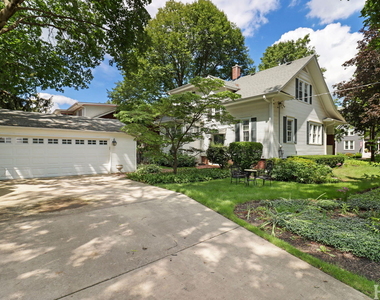 335 E Liberty Street - Photo Thumbnail 21