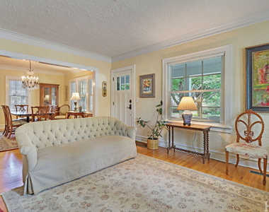 335 E Liberty Street - Photo Thumbnail 3