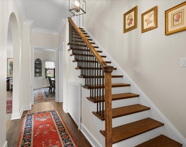 404 Laurel Avenue - Photo Thumbnail 21