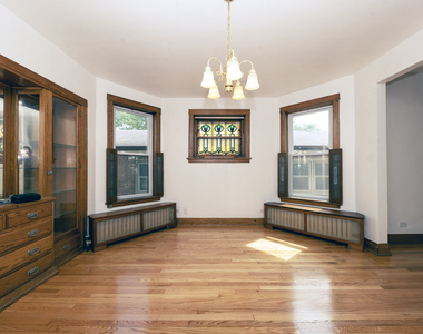 5104 W Hutchinson Street - Photo Thumbnail 4