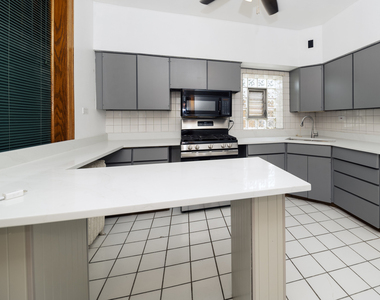 5104 W Hutchinson Street - Photo Thumbnail 14