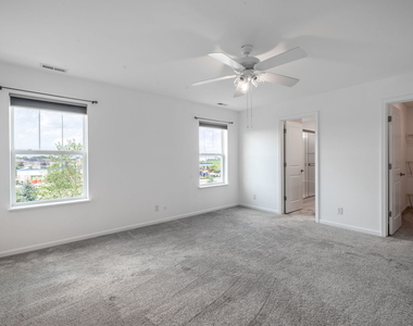 1024 Moraine Drive - Photo Thumbnail 8
