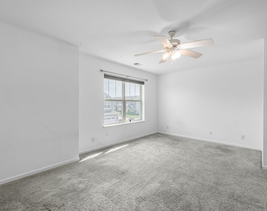 1024 Moraine Drive - Photo Thumbnail 10