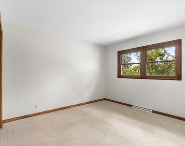 110 Birch Avenue - Photo Thumbnail 12