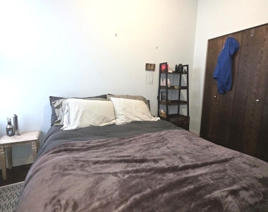 2456 N California Avenue - Photo Thumbnail 6