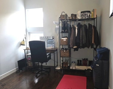 2456 N California Avenue - Photo Thumbnail 8