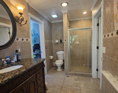 204 N Waukegan Road - Photo Thumbnail 19