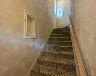 204 N Waukegan Road - Photo Thumbnail 2