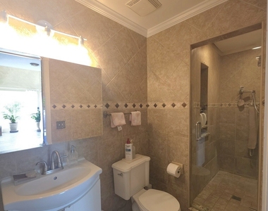 204 N Waukegan Road - Photo Thumbnail 15