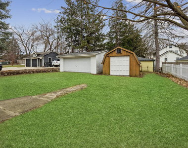 209 W Main Street - Photo Thumbnail 18