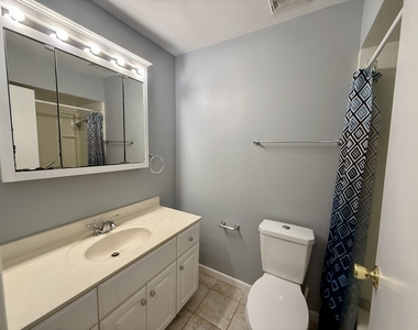 3026 Roberts Drive - Photo Thumbnail 12