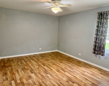 3026 Roberts Drive - Photo Thumbnail 10