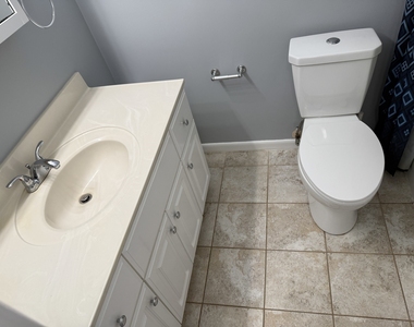 3026 Roberts Drive - Photo Thumbnail 13