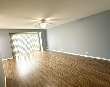 3026 Roberts Drive - Photo Thumbnail 7