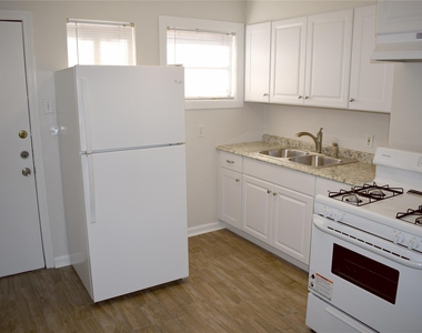 2524 Binz Street - Photo Thumbnail 2
