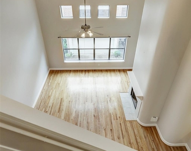 425 W 26th Street - Photo Thumbnail 13