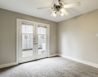 425 W 26th Street - Photo Thumbnail 22