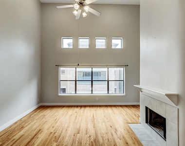 425 W 26th Street - Photo Thumbnail 4