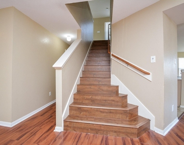 15426 Lynford Crest Drive - Photo Thumbnail 6