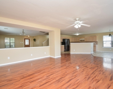 15426 Lynford Crest Drive - Photo Thumbnail 9