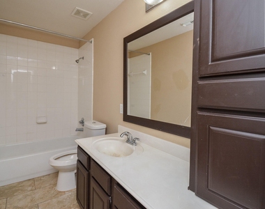 15426 Lynford Crest Drive - Photo Thumbnail 30