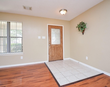 15426 Lynford Crest Drive - Photo Thumbnail 2