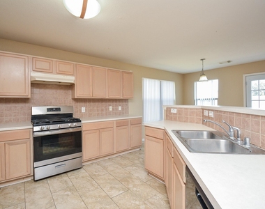 15426 Lynford Crest Drive - Photo Thumbnail 14