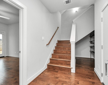 507 Gregg Street - Photo Thumbnail 1