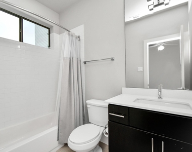 507 Gregg Street - Photo Thumbnail 4
