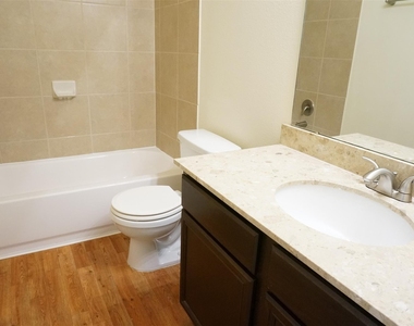 2622 Whitetip Court - Photo Thumbnail 18