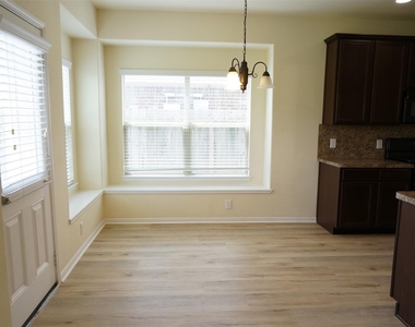 2622 Whitetip Court - Photo Thumbnail 9