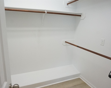 2622 Whitetip Court - Photo Thumbnail 16