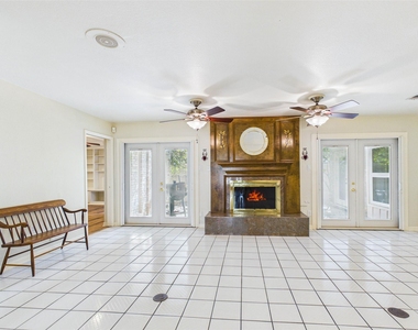 2719 Olympia Drive - Photo Thumbnail 15