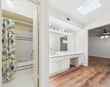 2719 Olympia Drive - Photo Thumbnail 36