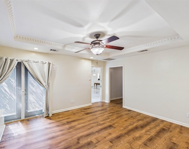 2719 Olympia Drive - Photo Thumbnail 21