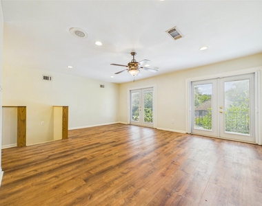 2719 Olympia Drive - Photo Thumbnail 37