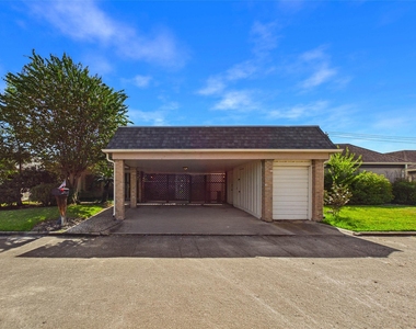 2719 Olympia Drive - Photo Thumbnail 2