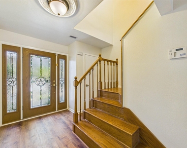 2719 Olympia Drive - Photo Thumbnail 12