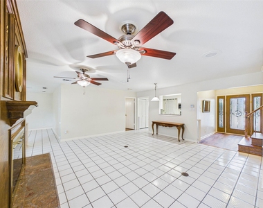 2719 Olympia Drive - Photo Thumbnail 18