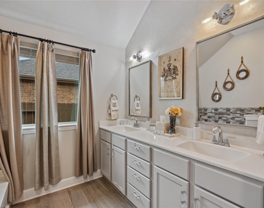 8146 Little Scarlet Street - Photo Thumbnail 17