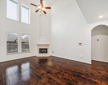 29146 Crested Butte Drive - Photo Thumbnail 12