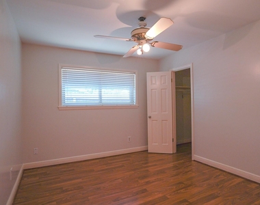7914 Braes Meadow Drive - Photo Thumbnail 30