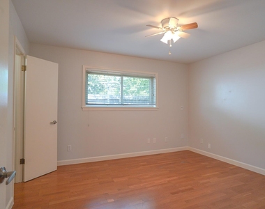 7914 Braes Meadow Drive - Photo Thumbnail 32
