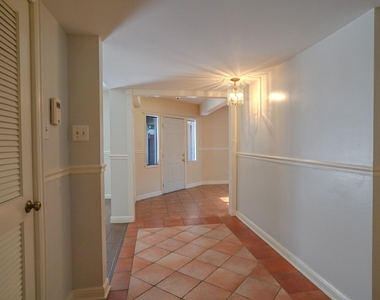 7914 Braes Meadow Drive - Photo Thumbnail 8
