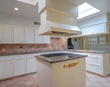 7914 Braes Meadow Drive - Photo Thumbnail 15