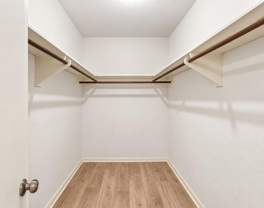 11810 Rowood Drive - Photo Thumbnail 11