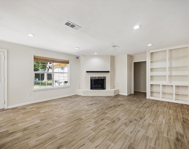 5942 Portal Drive - Photo Thumbnail 3