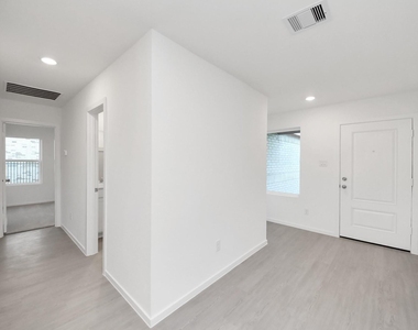 3096 Sunset Glory Drive - Photo Thumbnail 13