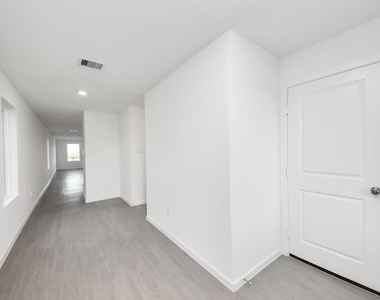 3096 Sunset Glory Drive - Photo Thumbnail 12