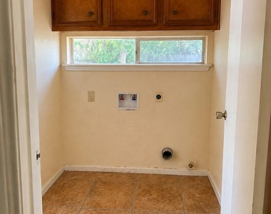 6603 Crakston Street - Photo Thumbnail 23
